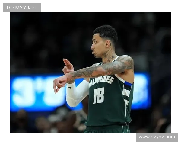 凯尔库兹马在训练营中展现专注态度拒绝随意出手的决心与努力 凯尔库兹马在训练营中展现专注态度拒绝随意出手的决心与努力